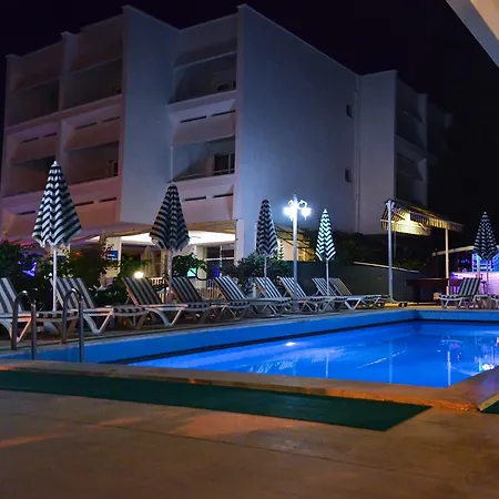 Palm Szálloda 3*