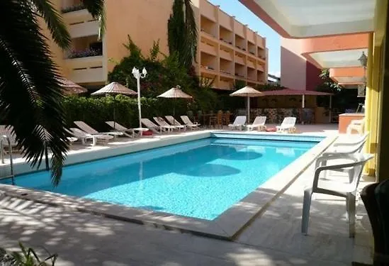 Palm Hotell 3*