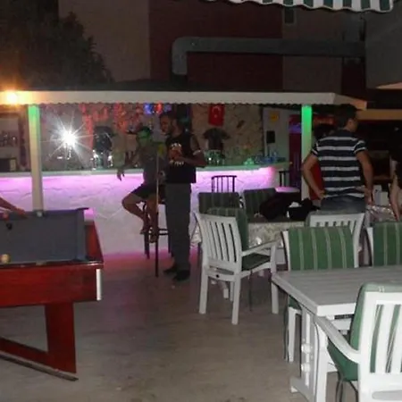 Palm Μαρμαρίς