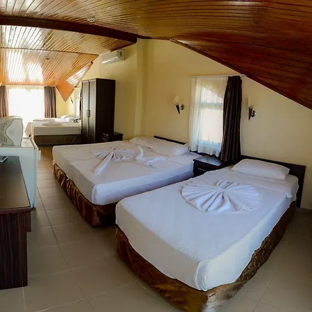 Ξενοδοχείο Palm Μαρμαρίς