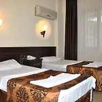 Palm فندق مرمريس