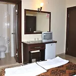 Palm فندق مرمريس